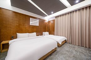 Brown-Dot Hotel Daegu Hyukshin Doshi