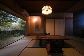 Shukubo Kawaseminoshou - The Kingfisher resort -