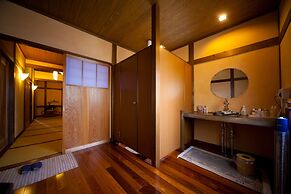 Shukubo Kawaseminoshou - The Kingfisher resort -