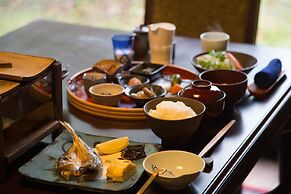 Shukubo Kawaseminoshou - The Kingfisher resort -