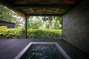 Shukubo Kawaseminoshou - The Kingfisher resort -