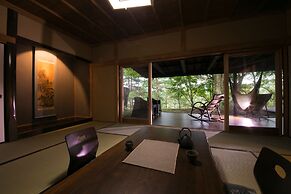 Shukubo Kawaseminoshou - The Kingfisher resort -