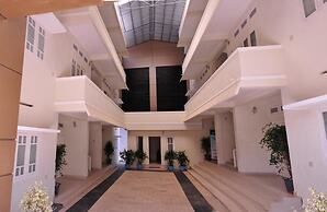 Wayanad Cliff Apartment Hotel