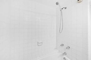 Waikiki Place - the Place to be in Waikiki