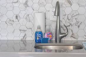 Waikiki Place - the Place to be in Waikiki