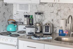 Waikiki Place - the Place to be in Waikiki