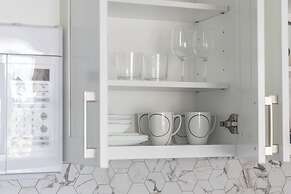 Waikiki Place - the Place to be in Waikiki