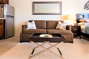 Waikiki Place - the Place to be in Waikiki