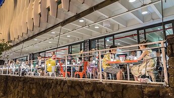 Waikiki Place - the Place to be in Waikiki