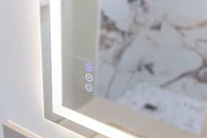 Waikiki Place - the Place to be in Waikiki