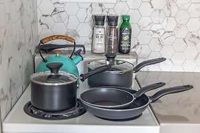 Waikiki Place - the Place to be in Waikiki