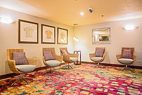 Waikiki Place - the Place to be in Waikiki