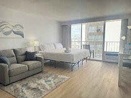 Waikiki Place - the Place to be in Waikiki