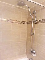 Waikiki Place - the Place to be in Waikiki