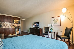 Waikiki Place - the Place to be in Waikiki