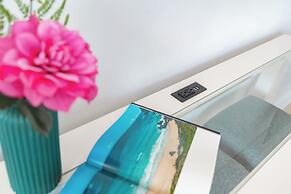 Waikiki Place - the Place to be in Waikiki