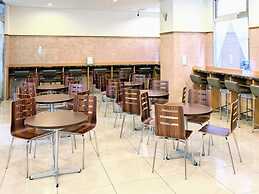 Toyoko Inn Yokohama Shinkoyasu Ekimae