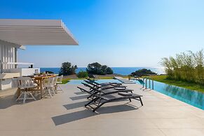 Albatross Beach Front Villas