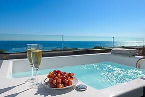 Albatross Beach Front Villas