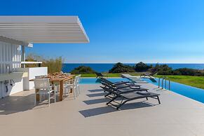 Albatross Beach Front Villas