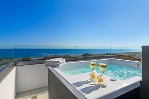 Albatross Beach Front Villas