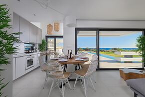 Albatross Beach Front Villas