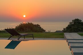 Albatross Beach Front Villas