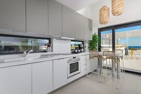 Albatross Beach Front Villas