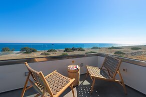 Albatross Beach Front Villas