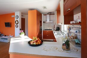 The Lake Apartment