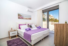 Francis & Gregorys Luxury Villas