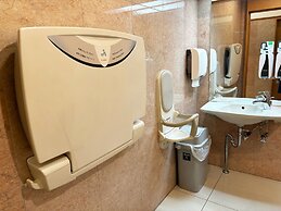 Toyoko Inn Tokyo Ikebukuro Kita 2