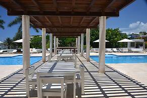 Magia Beachside Condo