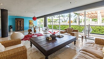 Magia Beachside Condo