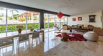 Magia Beachside Condo