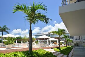 Magia Beachside Condo