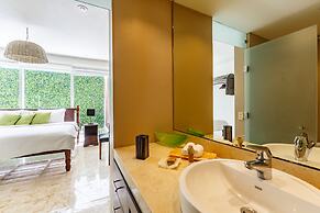 Magia Beachside Condo