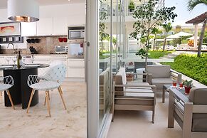 Magia Beachside Condo