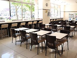 Toyoko Inn JR Wakayama Station Higashi