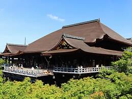 Toyoko Inn Kyoto Gojo-karasuma