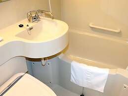 Toyoko Inn Hakata Nishi-nakasu