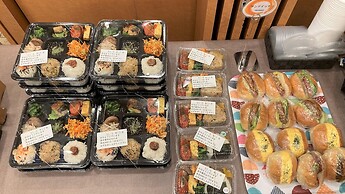 Toyoko Inn Okinawa Naha Kokusai Dori Miebashi Station