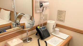 Toyoko Inn Okinawa Naha Kokusai Dori Miebashi Station