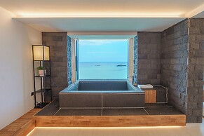Ocean Grand Hotel