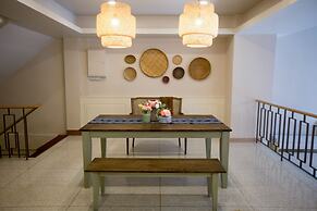 Vera Nidhra - Self check-in after 7pm