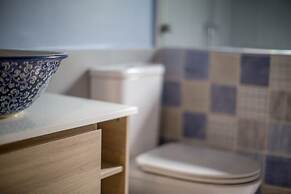 Vera Nidhra - Self check-in after 7pm