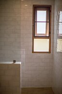 Vera Nidhra - Self check-in after 7pm