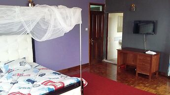 Karen Bomas Inn