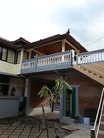 Puri Mandhara Lovina