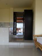 Puri Mandhara Lovina